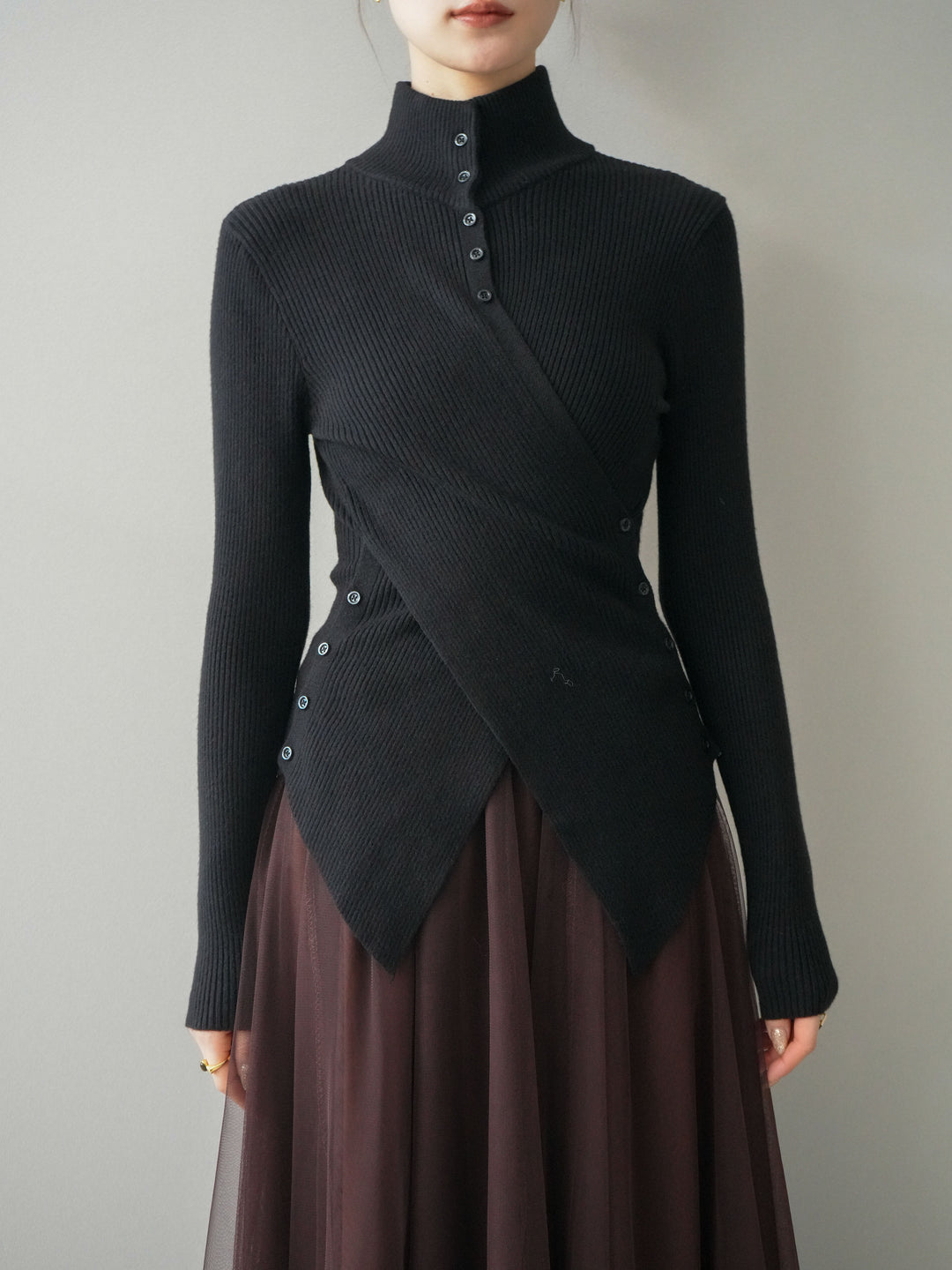 [予約]クロスデザインボトルネックリブニットトップス/black