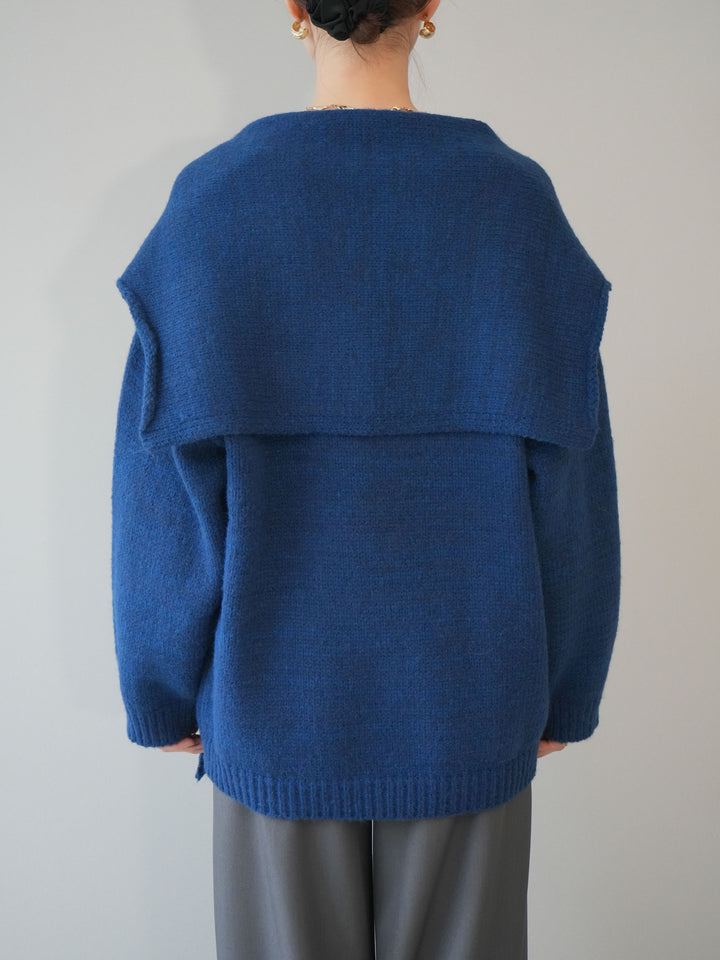 [予約]ストール付きVネックニットプルオーバー/blue