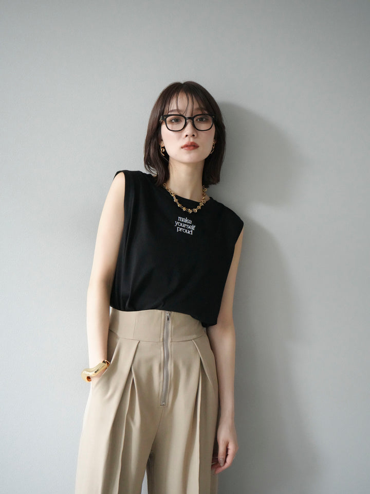 [予約]ロゴ刺繍ノースリートップス/ブラック