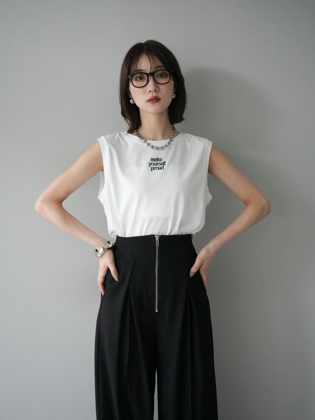 [予約]ロゴ刺繍ノースリートップス/オフ