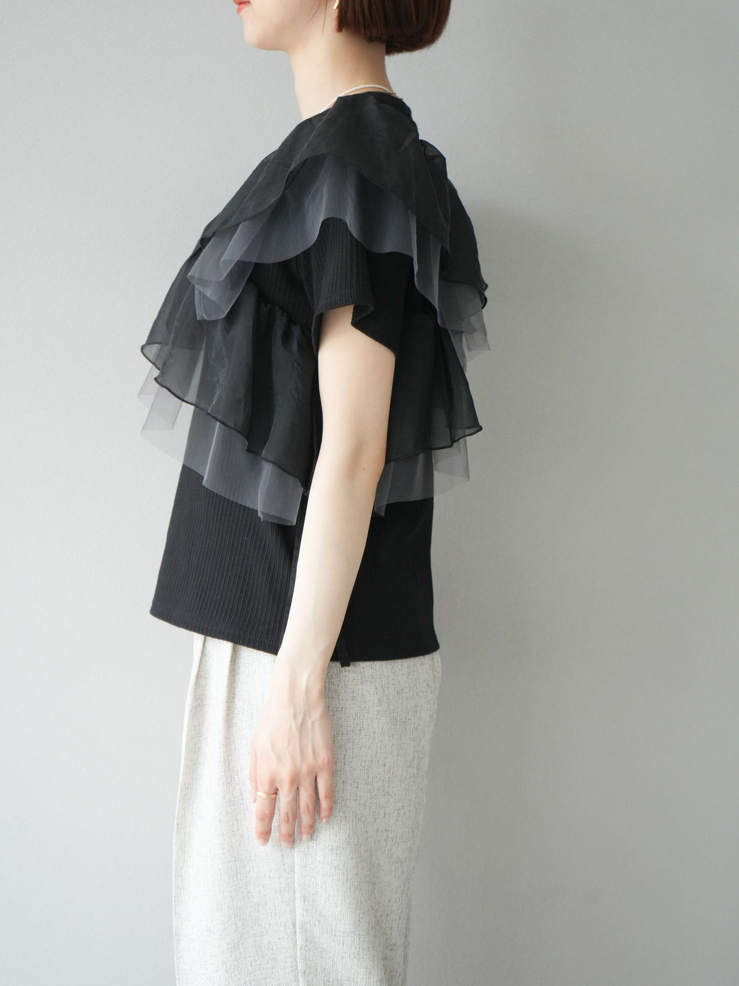 [予約]アシメフリルドッキングカットソー/ブラック