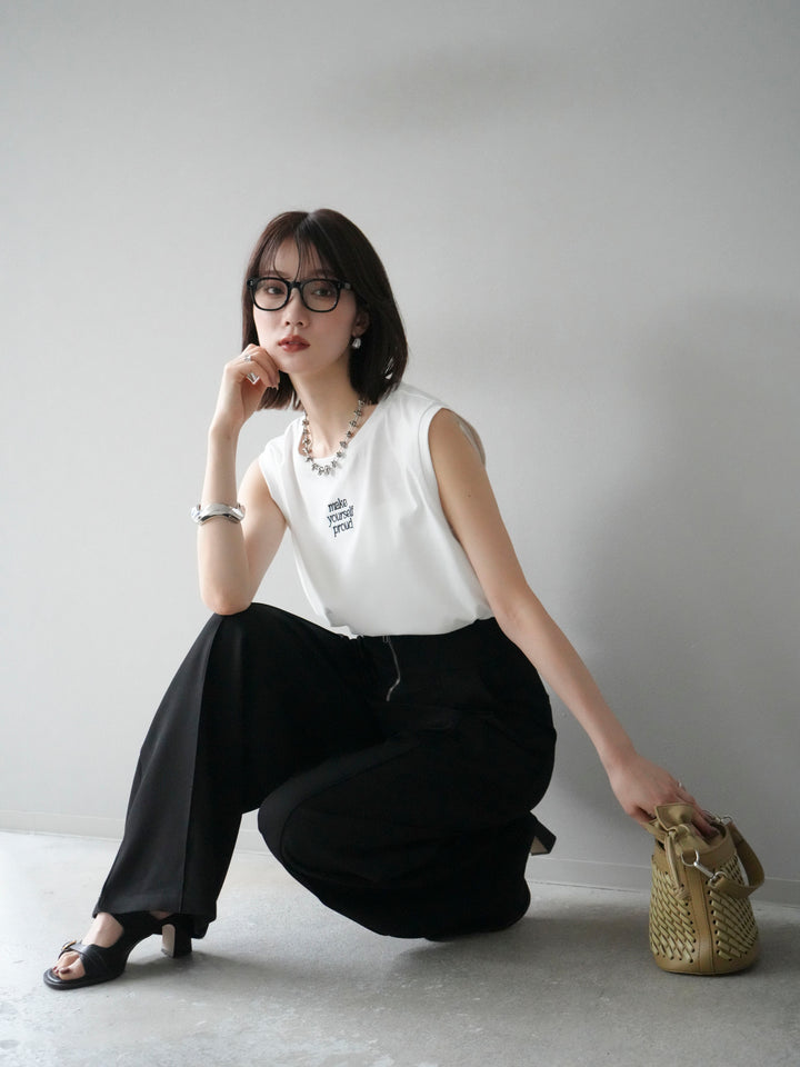 [予約]ロゴ刺繍ノースリートップス/オフ