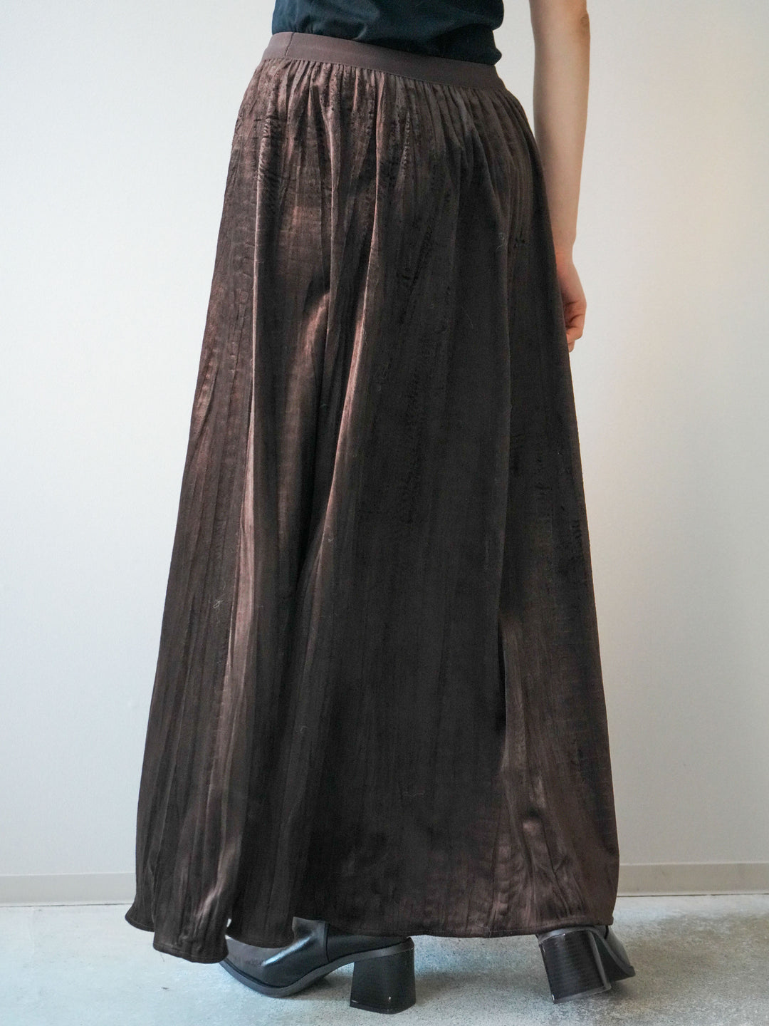 [予約]ワッシャーベロアプリーツスカート/brown