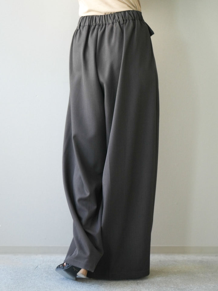 [予約]ドロストデザインワイドスラックス/charcoal