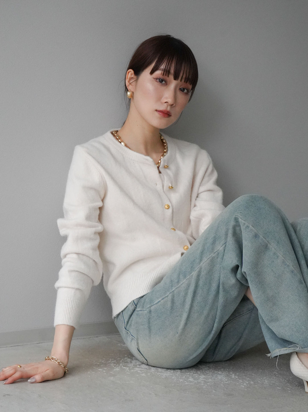 [予約]ゴールドボタンコンパクトニットカーディガン/アイボリー