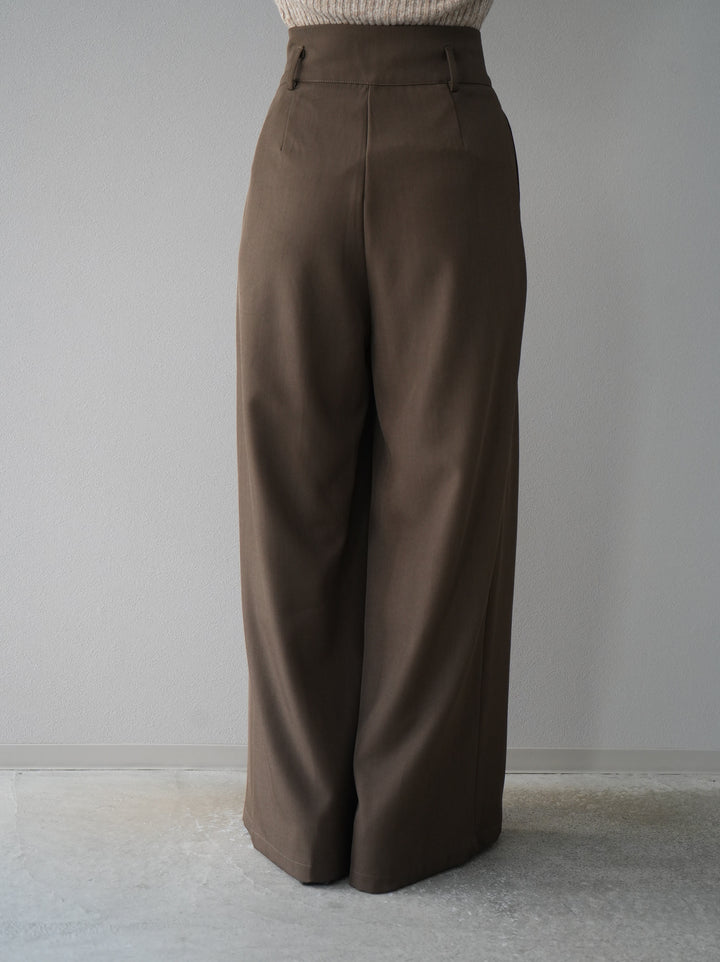 【預訂】皮帶設計收腰寬褲/摩卡