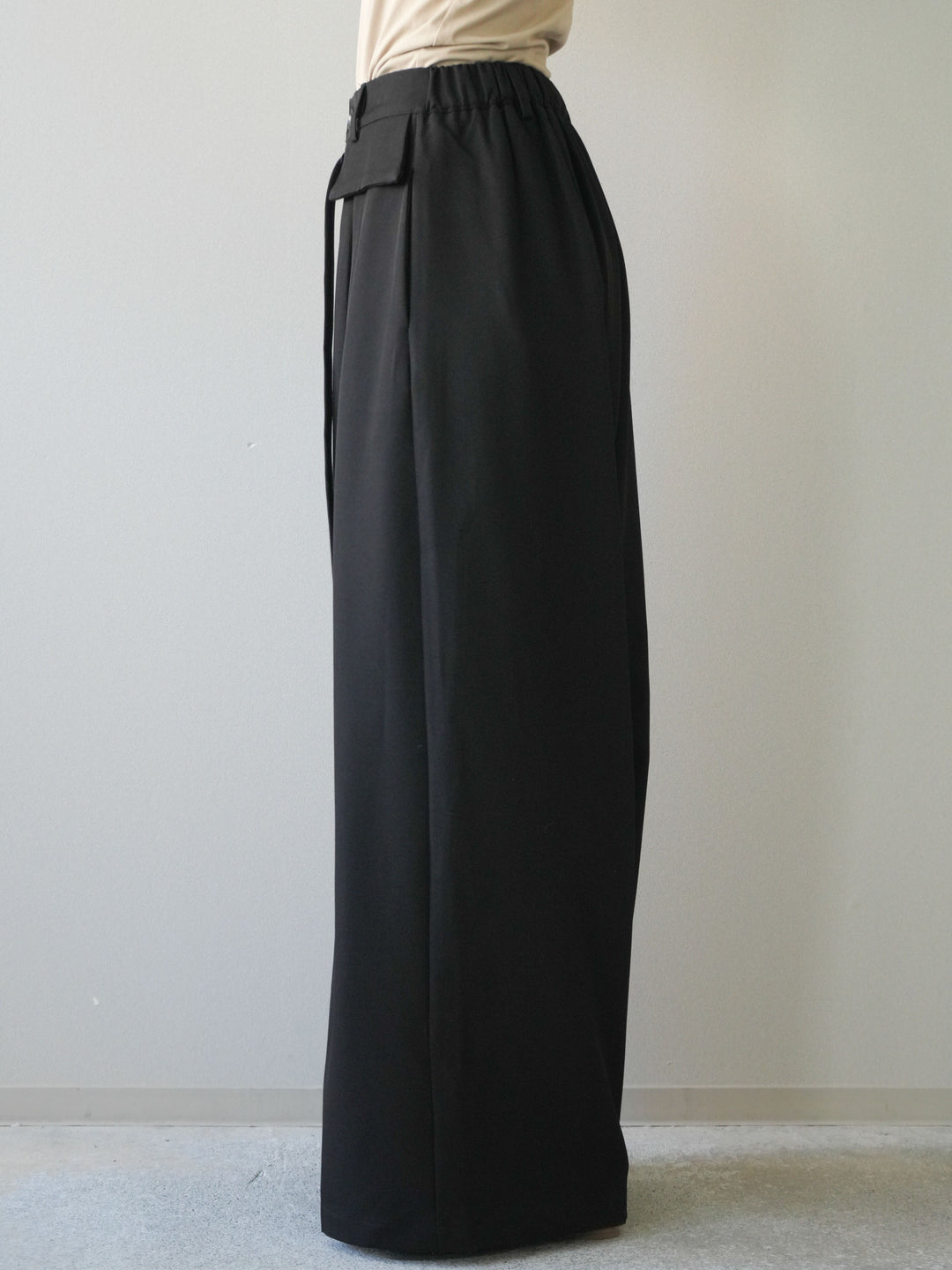 [予約]ドロストデザインワイドスラックス/black
