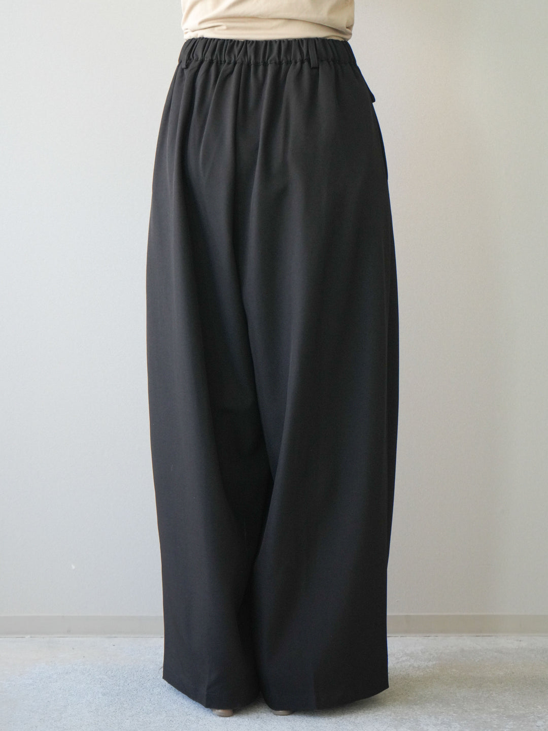 [予約]ドロストデザインワイドスラックス/black