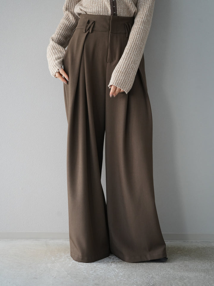 【預訂】皮帶設計收腰寬褲/摩卡