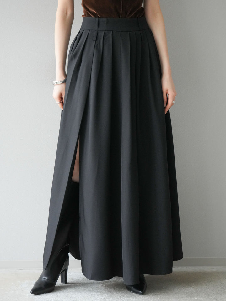 [予約]エステルプリーツスリットスカート/ブラック
