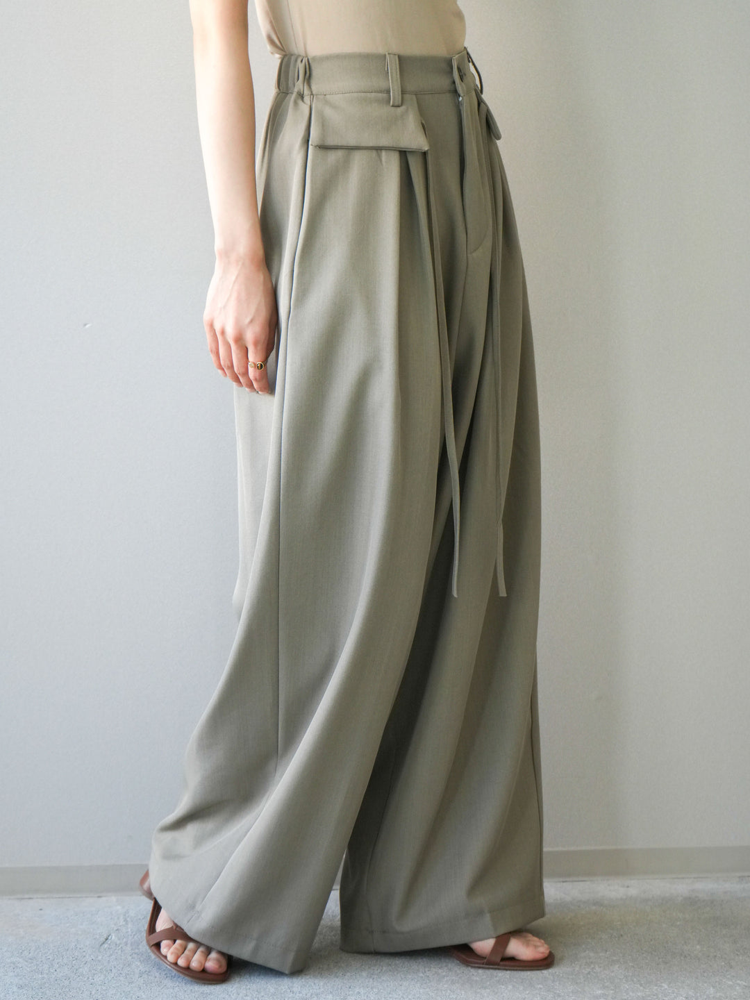 [予約]ドロストデザインワイドスラックス/gray