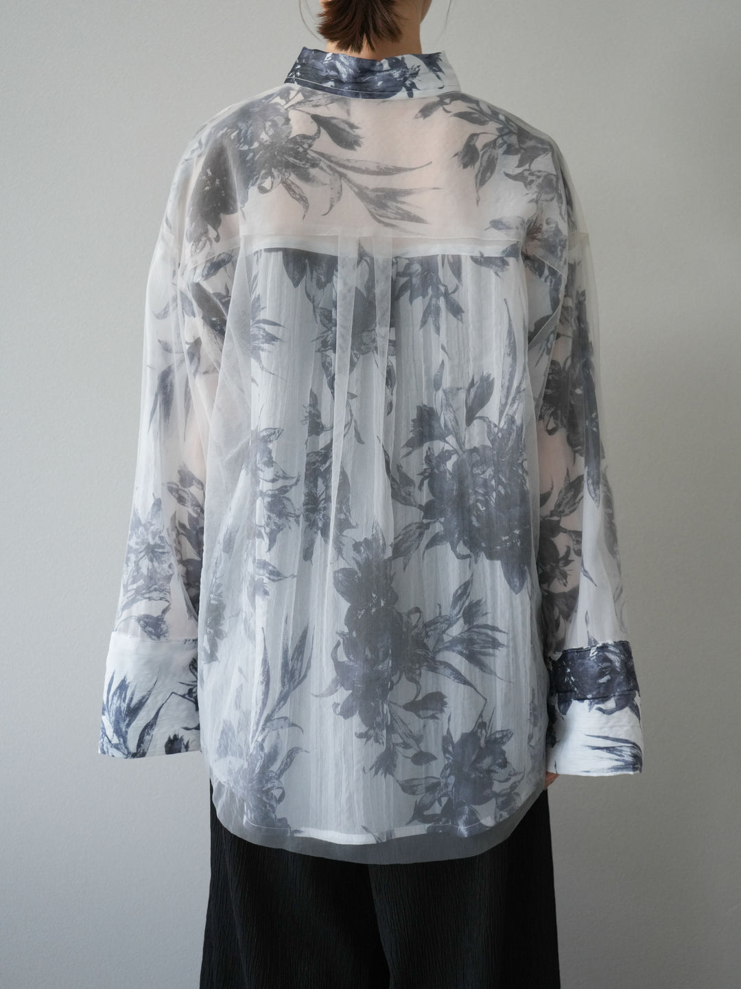[予約]チュールドッキングフラワー柄オーバーサイズシャツ/グレー