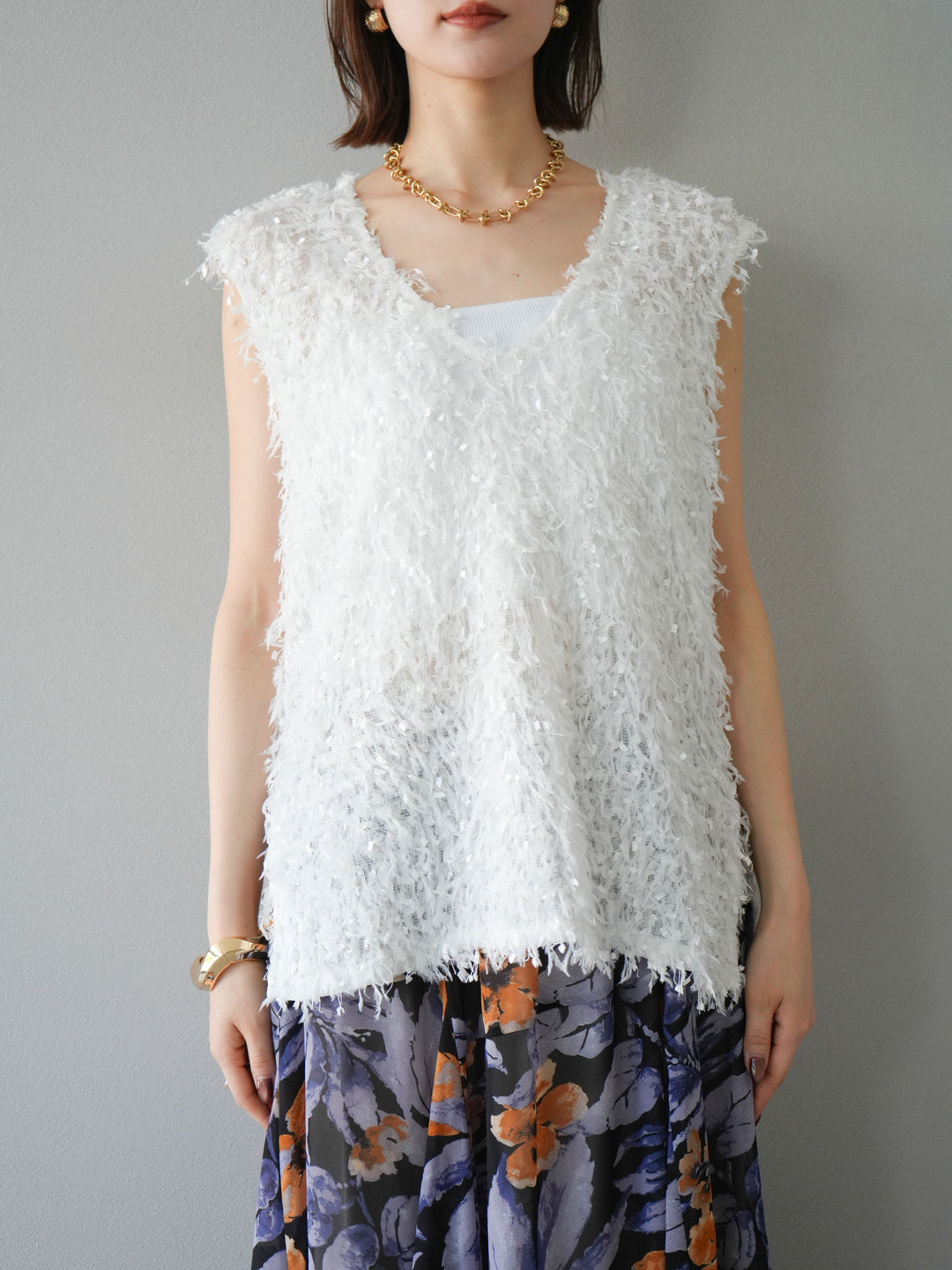 [予約]フェザーVネックベスト/ホワイト