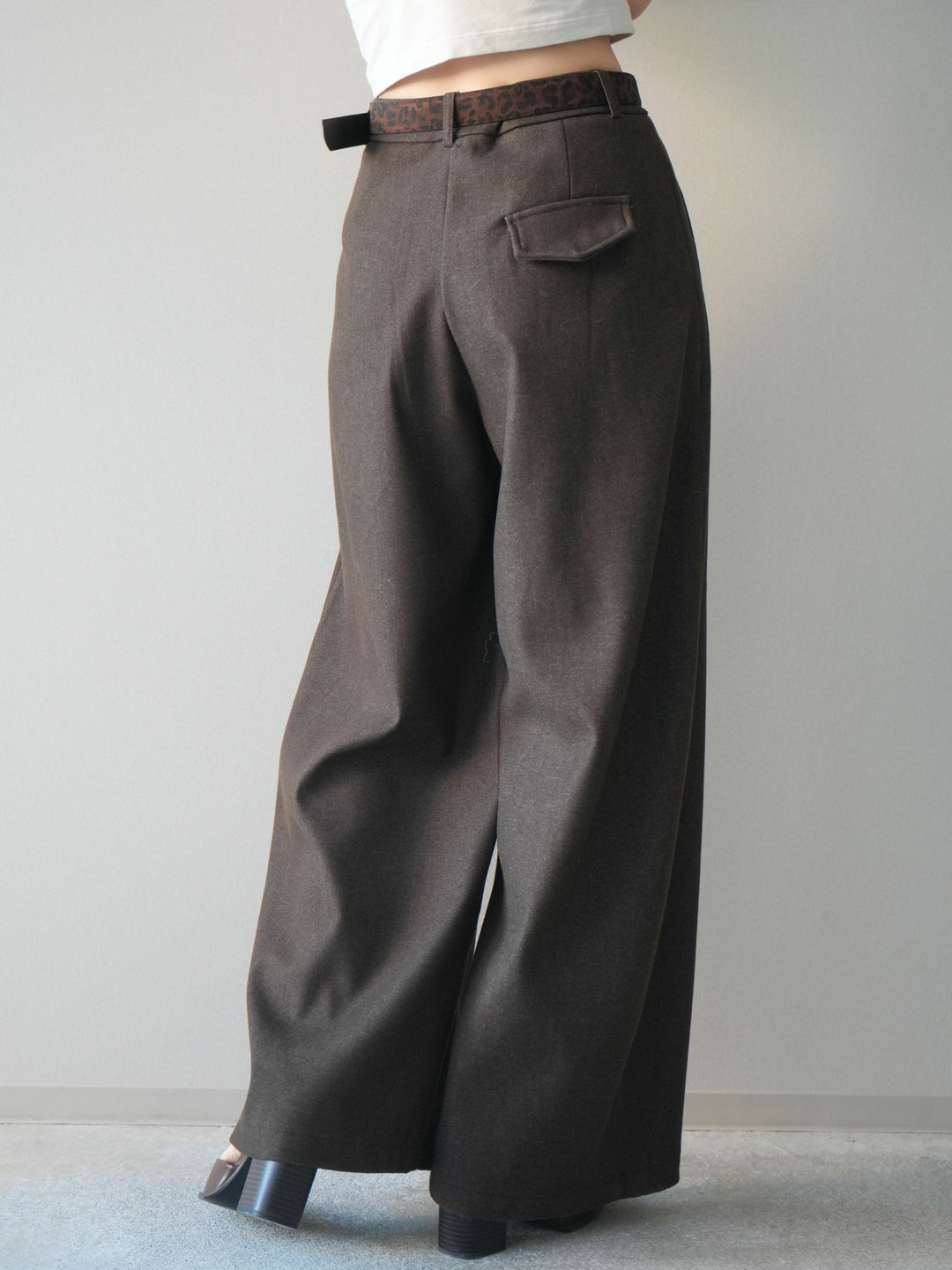 [予約]アニマル柄ベルト付きウールタッチワイドパンツ/brown