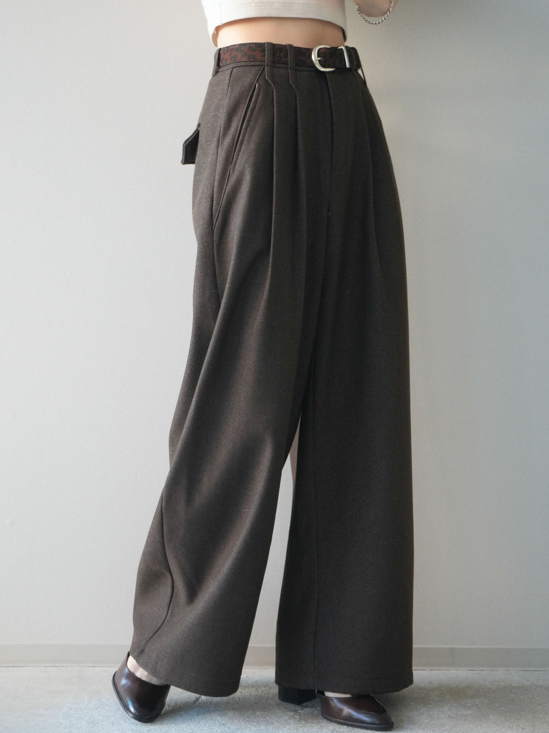 [予約]アニマル柄ベルト付きウールタッチワイドパンツ/brown