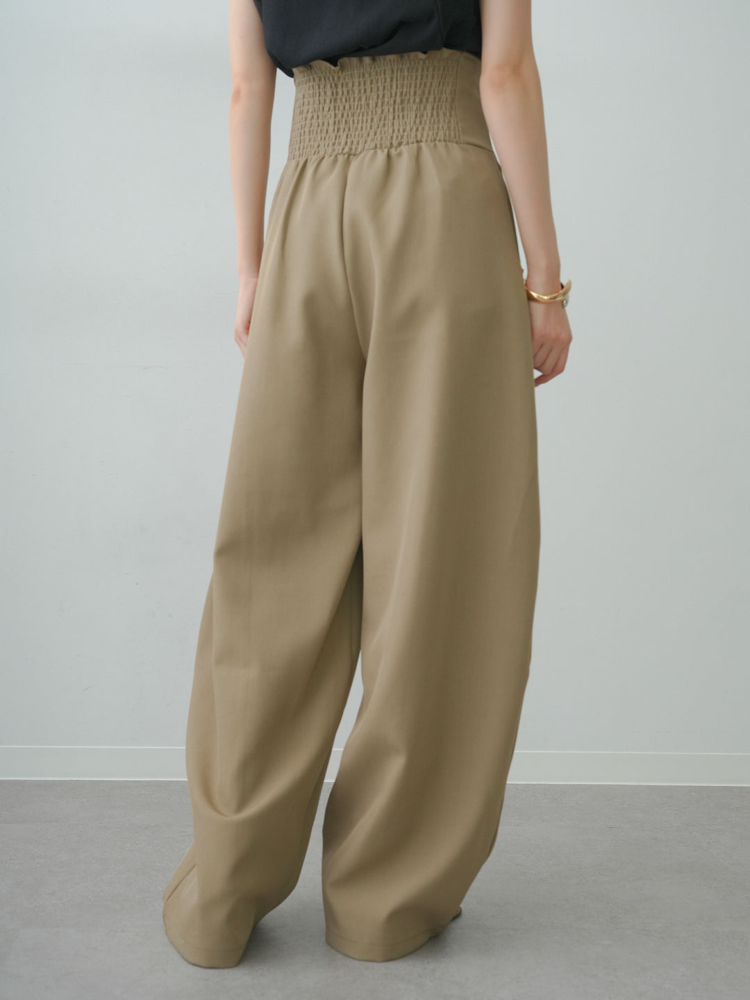 [予約]ハイウエストカーブレッグパンツ/beige