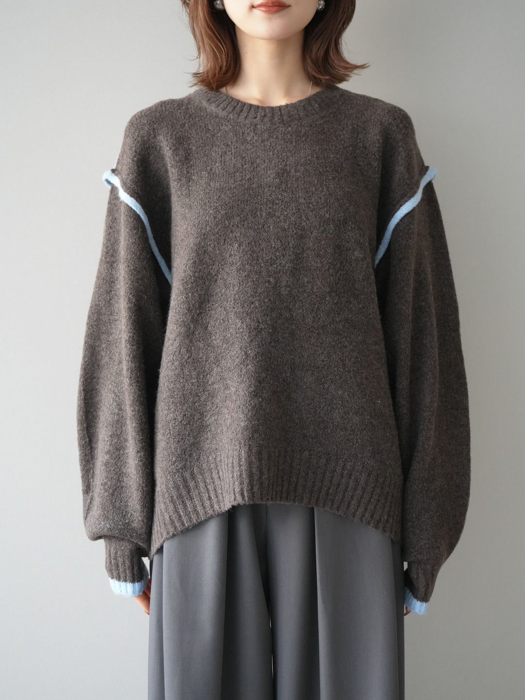 [予約]バイカラーパイピングニットプルオーバー/brown