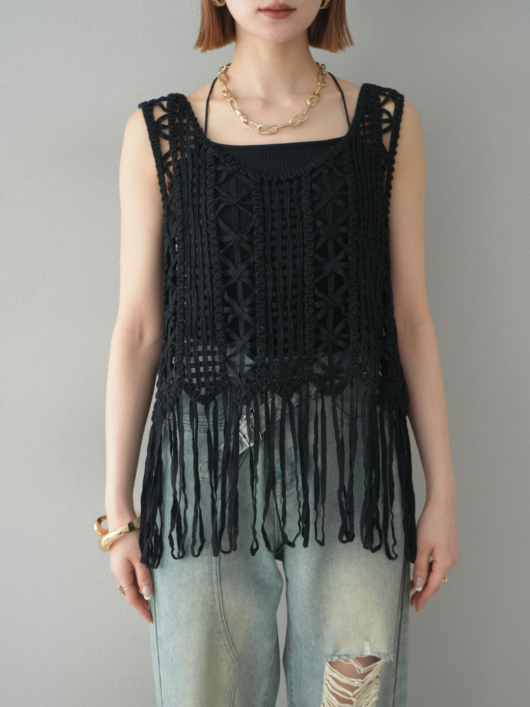 [予約]クロシェフリンジノースリーブトップス/ブラック