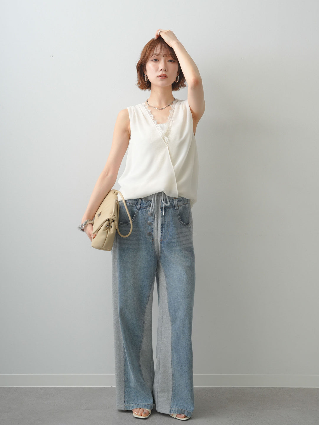[SET]シフォンレースレイヤードノースリブラウス+デニム切替スウェットパンツ(2set)