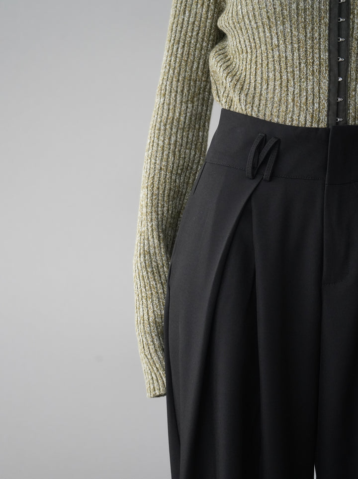 【預購】皮帶設計收口寬褲/黑