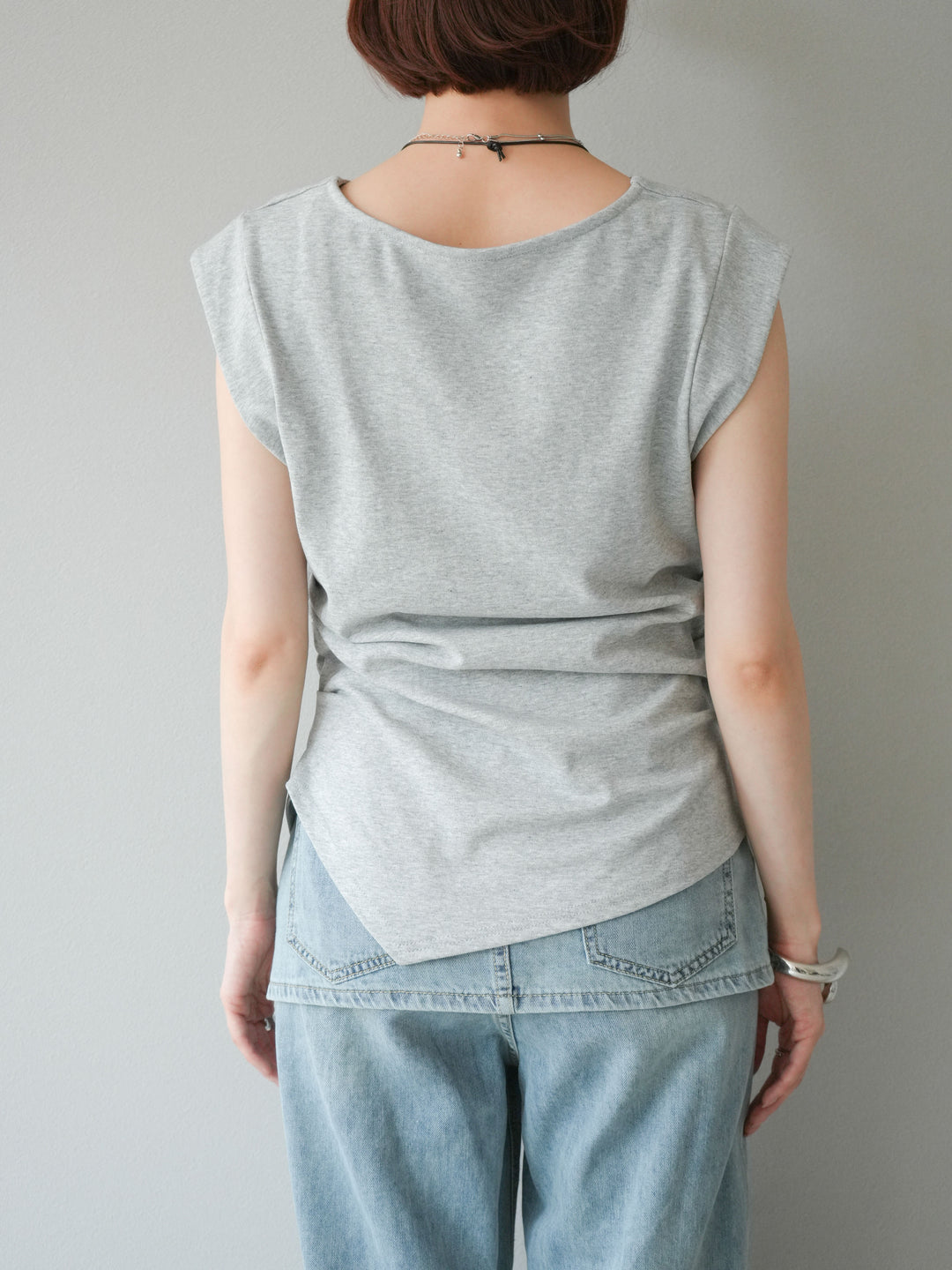 [予約]サイドギャザーTシャツ＆巾着レザーネックレスSET /グレー