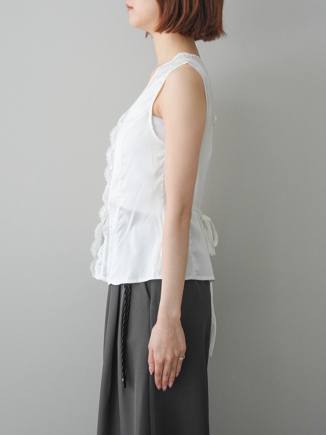[予約]ノースリサテンレースキャミソール/white
