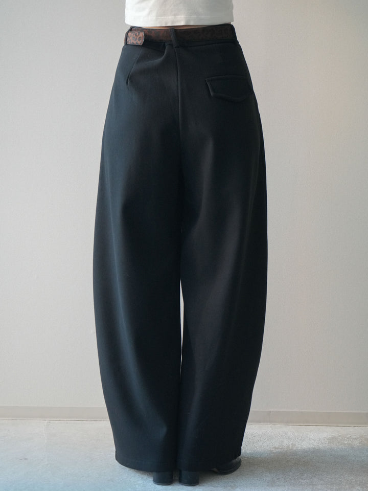 [予約]アニマル柄ベルト付きウールタッチワイドパンツ/black