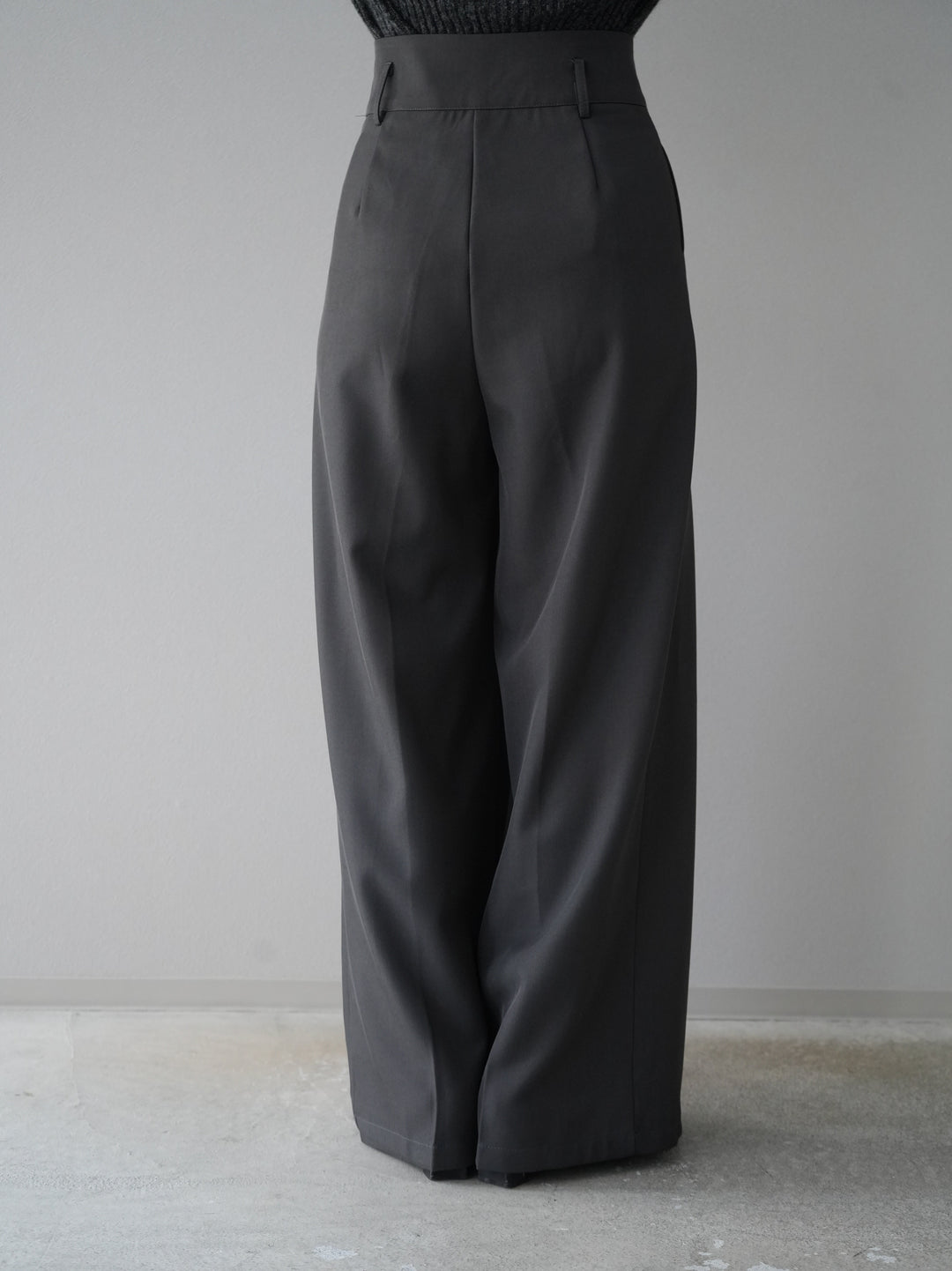 【預購】皮帶設計收腰寬褲/灰