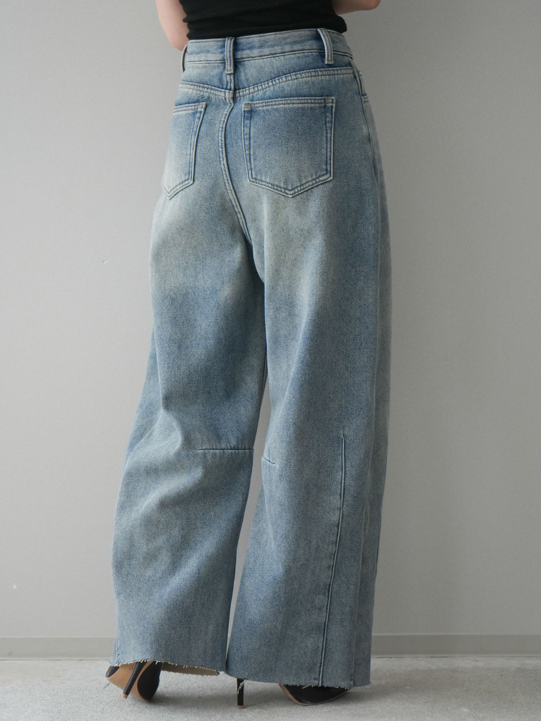 [予約]裏起毛カットオフカーブデニムパンツ/blue