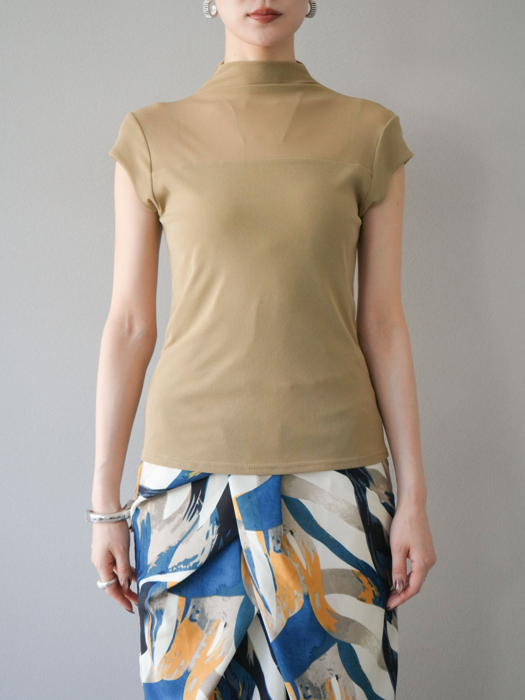 [予約]シアー切替ストレッチトップス/ベージュ