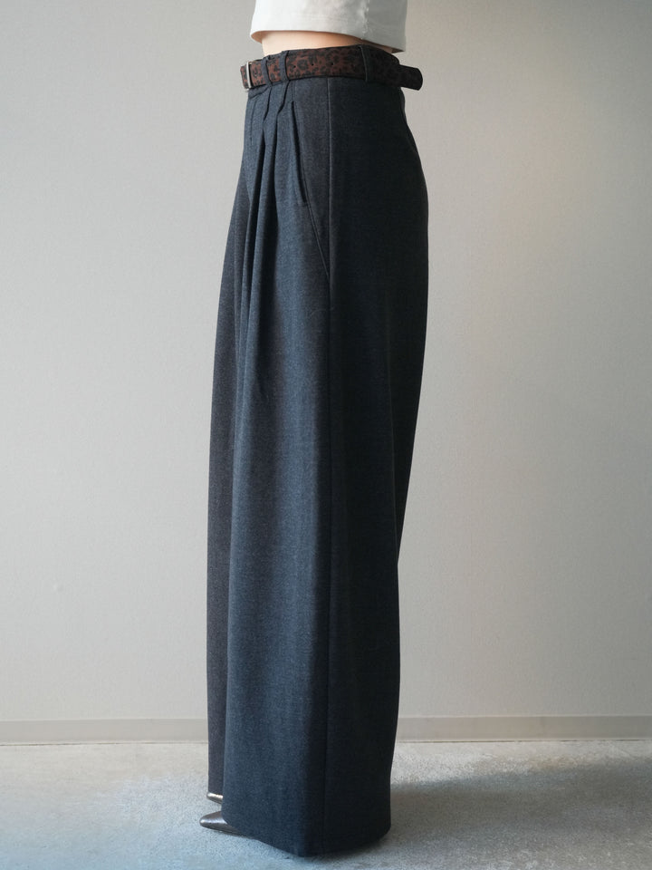 [予約]アニマル柄ベルト付きウールタッチワイドパンツ/charcoal