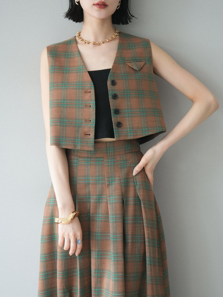 [SET]チェック柄ベスト＆フロントスリットタックスカートSET UP+カップ付テレコリブベアキャミソール(2set)