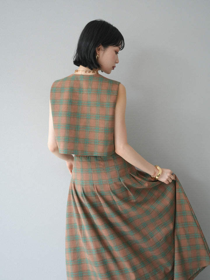 [SET]チェック柄ベスト＆フロントスリットタックスカートSET UP+カップ付テレコリブベアキャミソール(2set)