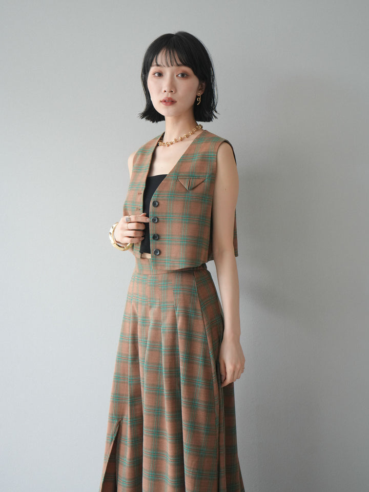 [SET]チェック柄ベスト＆フロントスリットタックスカートSET UP+カップ付テレコリブベアキャミソール(2set)