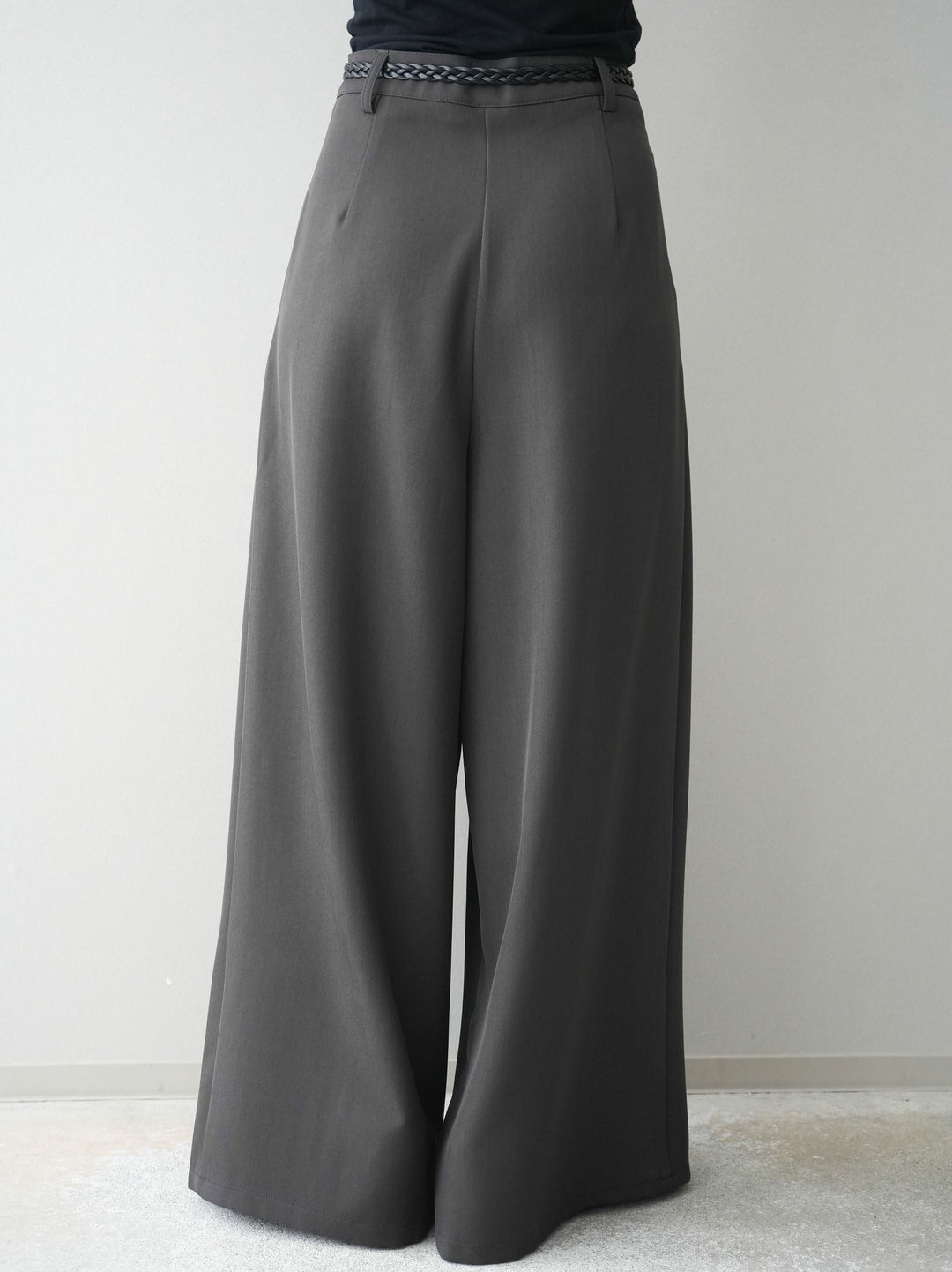 [予約]編み込みベルト付タックワイドパンツ/gray