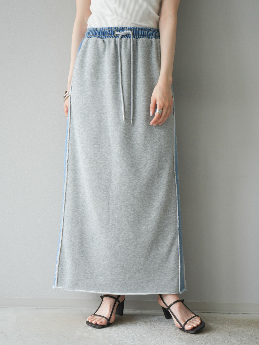[予約]デニムドッキングスウェットスカート/グレー