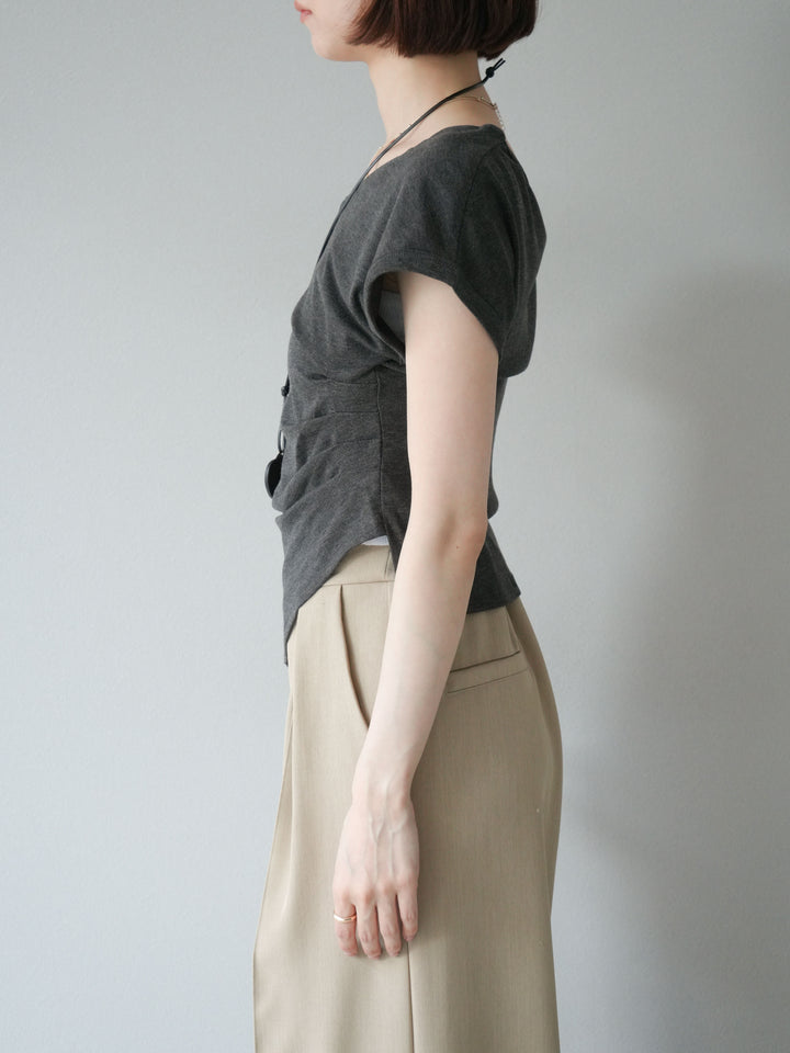 [予約]タックTシャツ＆レザーハートネックレスSET /チャコール