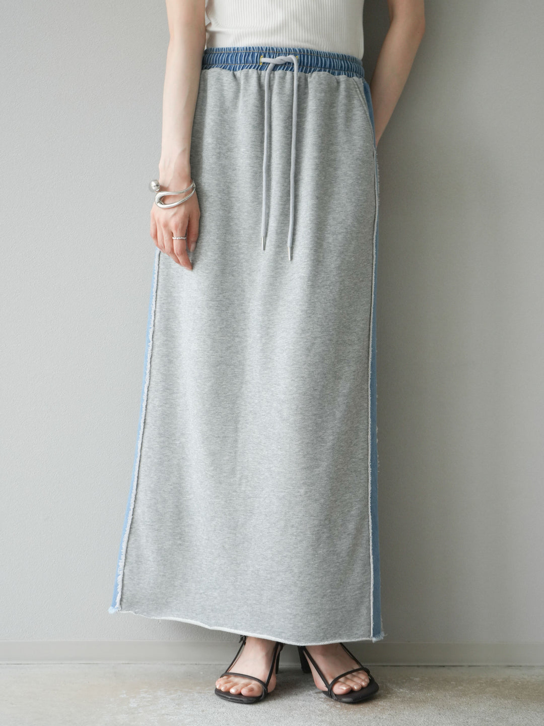[予約]デニムドッキングスウェットスカート/グレー