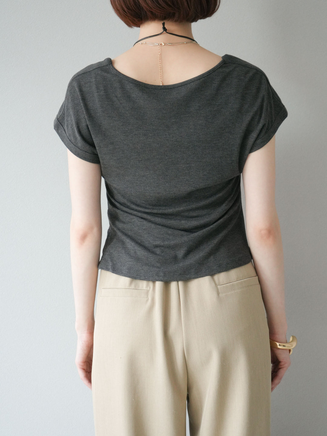 [予約]タックTシャツ＆レザーハートネックレスSET /チャコール