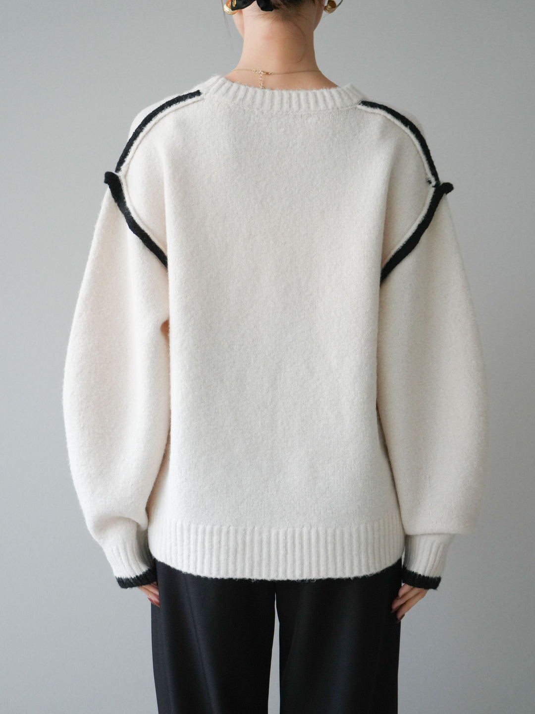 [予約]バイカラーパイピングニットプルオーバー/ivory