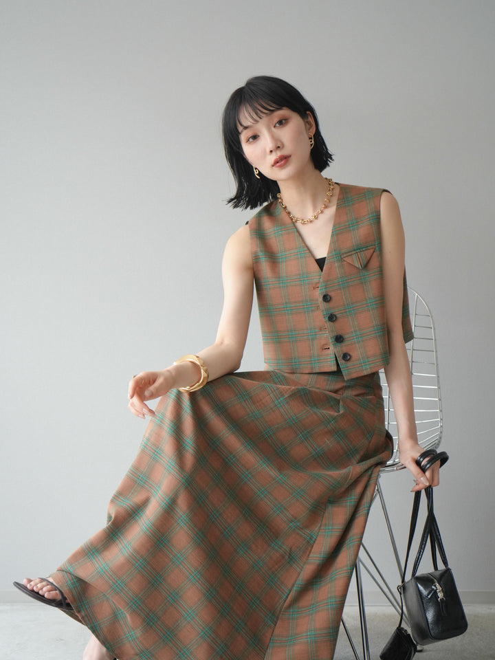 [SET]チェック柄ベスト＆フロントスリットタックスカートSET UP+カップ付テレコリブベアキャミソール(2set)