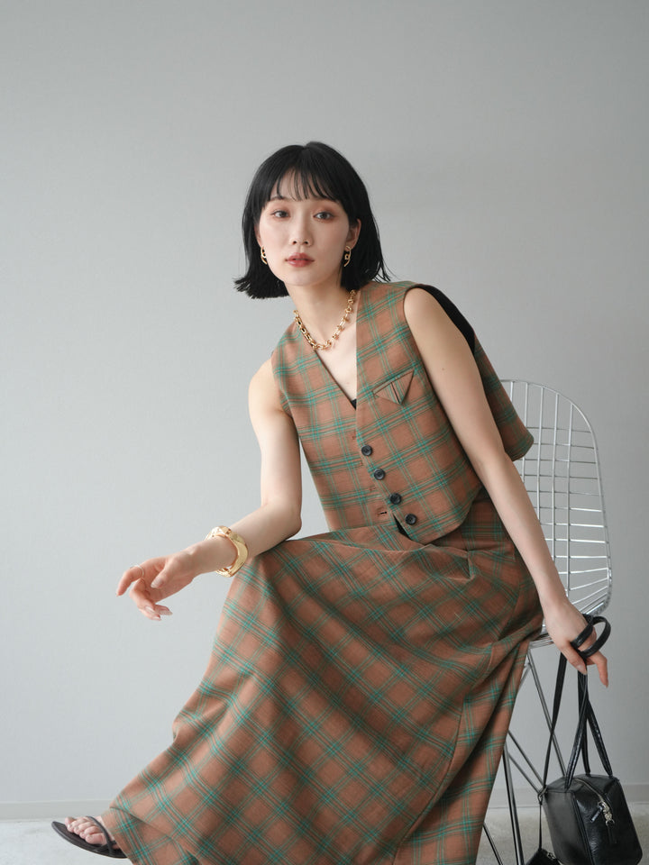 [SET]チェック柄ベスト＆フロントスリットタックスカートSET UP+カップ付テレコリブベアキャミソール(2set)