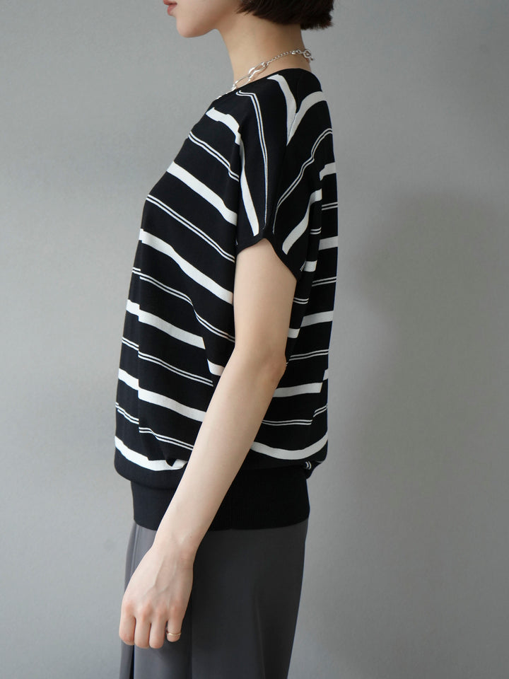 [Pre-order] Cool-touch V-neck dolman knit pullover/black x white