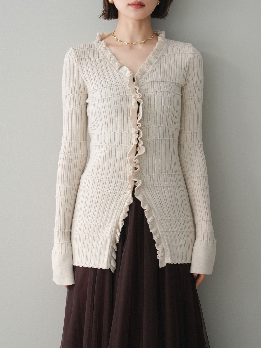 [予約]フロントフリルリブニットカーディガン/beige