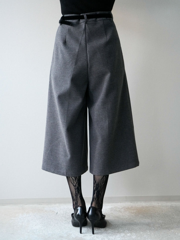 [予約]ベルト付ウールタッチミディアムパンツ/charcoal