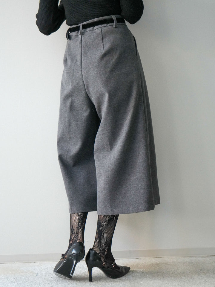 [予約]ベルト付ウールタッチミディアムパンツ/charcoal