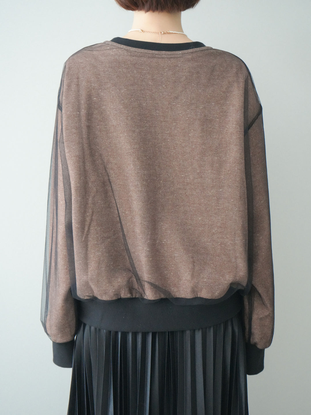[予約]チュールレイヤードロゴスエットプルオーバー/brown