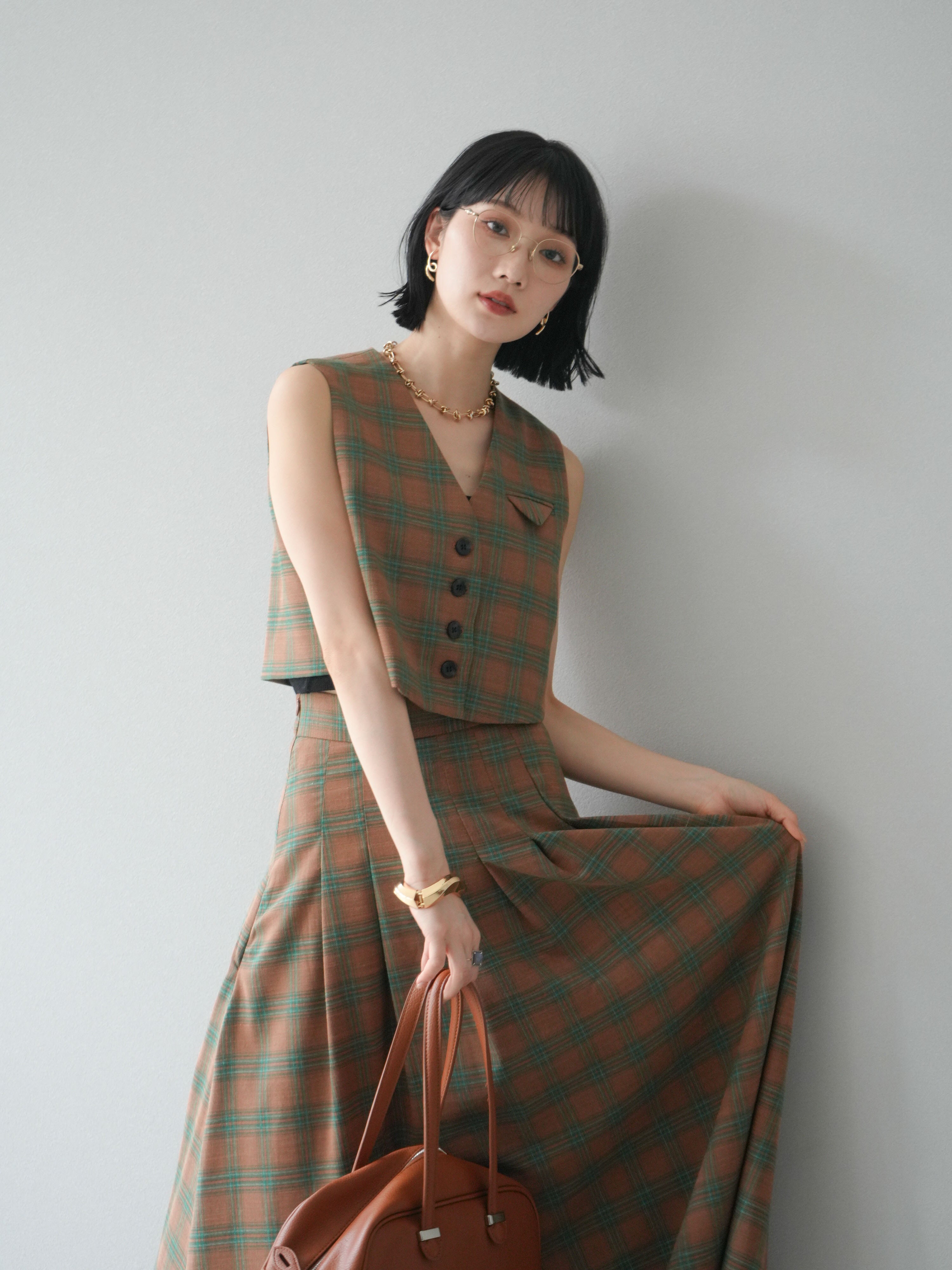 SET]チェック柄ベスト＆フロントスリットタックスカートSET UP(2set