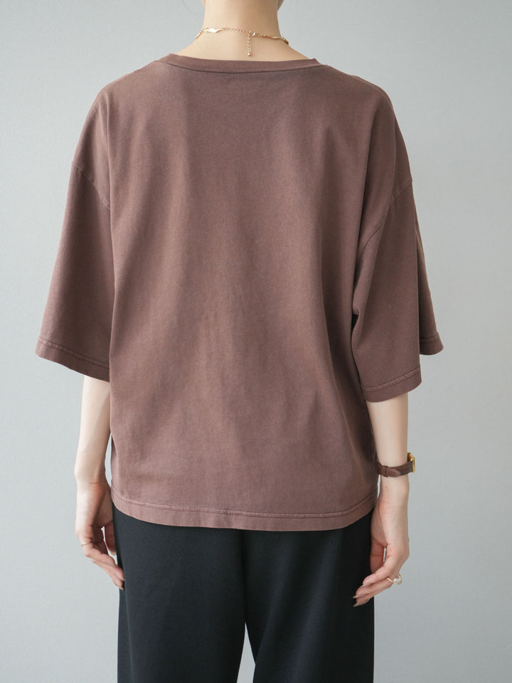 [予約]ピグメントロゴプリントTシャツ/ブラウン