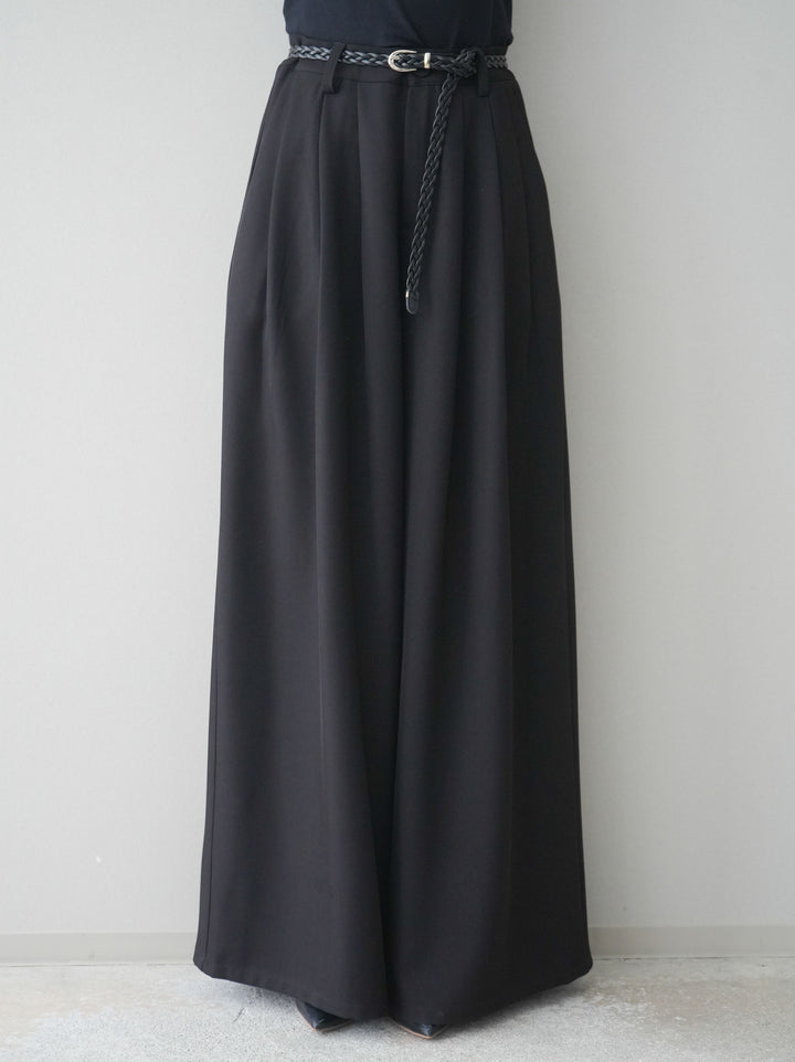 [予約]編み込みベルト付タックワイドパンツ/black